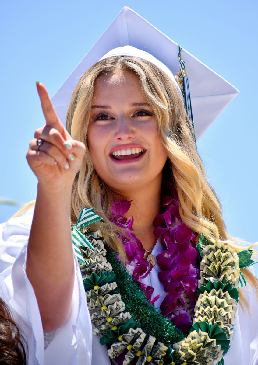 060921-smt-news-sjhs-graduation-06